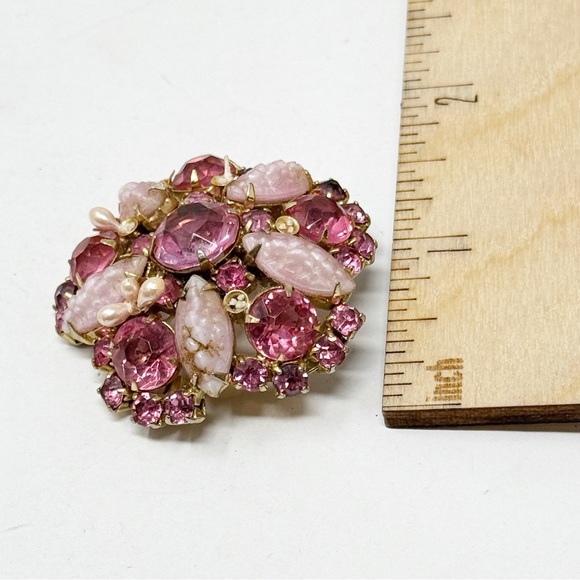 Beautifully Rose Quartz Pink Rhinestone Brooch Pin - Picture 9 of 10